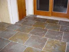 Square or rectangular tiles are set horizontally, square to the wall in parallel rows. 18 Square Tile Floor Staggered
