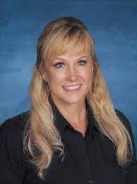 Heather Mounce's Instagram, Twitter & Facebook