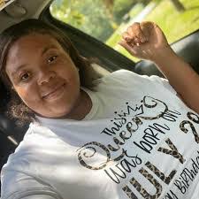 Daphne Hodges's Instagram, Twitter & Facebook