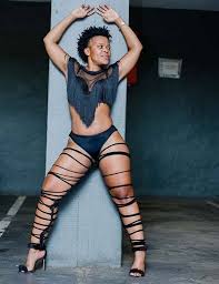 She is a different type of breed. Watch Zodwa Wabantu Fights With A Fan And Snatches Her Wig