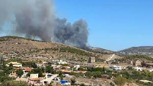 Σύμφωνα με τον αθανάσιο μακροδημήτρη, τον αντιδήμαρχο καθαρότητας του δήμου λαυρεωτικής, αυτήν τη στιγμή η φωτιά έχει οριοθετηθεί. Gxgegdepxpinwm