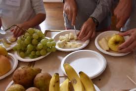 Couper Les Fruits Et Legumes Un Jeu D Enfants Le Blog Du Babysitting
