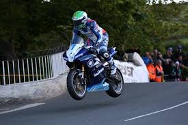 Congratulations to ian hutchinson who has taken another win at the 2015 isle of man tt fuelled by monster energy with victory in the rl360˚ superstock race. Isle Of Man Tt Supersport Race 1 Gary Johnson On Podium