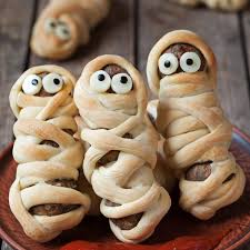 Avouez que le look est vraiment parfait pour cette pizza en forme de toile. Des Idees De Souper D Halloween Pour Vos Enfants Morbidement Faciles Et Amusantes Northfork