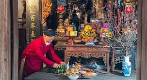 Tết nguyên đán (còn gọi là tết cả, tết ta, tết âm lịch, tết cổ truyền) là lễ hội truyền thống lớn nhất của nước ta, là điểm giao thời giữa năm cũ và thực chất lịch nghỉ tết âm lịch 2021 là 5 ngày nhưng do ngày mùng 2 và mùng 3 tết rơi vào thứ bảy và chủ nhật là ngày nghỉ hằng tuần nên người lao. VÄƒn Kháº¥n Cung Ngay Mung 2 Táº¿t Tan Sá»­u 2021 Tin Tá»©c Online