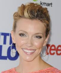 Katie cassidy is straight and is pretty gay. 12 Katie Cassidy Hairstyles Hair Cuts And Colors