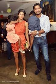 Kumar Sangakkara With Family Kumar Sangakkara Sports Stars Cricket