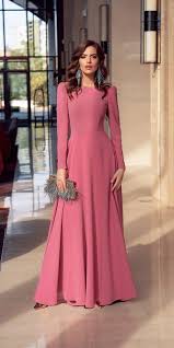 Pin By Beata Sztuka On Dresses Robes Winter Wedding Outfits Maxi Dress Wedding Wedding Guest Dresses Long