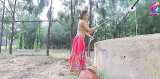 Zoya Rathore, vila indígena Belle