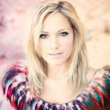 Helene fischer is a german singer, entertainer, television presenter and actress. Helene Fischer Tour Announcements 2021 2022 Notifications Dates Concerts Tickets Songkick