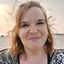 Vanochtend had ik een afspraak met Lana (Vicky) Bergman Zij wilde graag  mijn begeleiding als systemisch coach bij familie opstellingen. Omdat ze  pas jarig is geweest kreeg ze van mij 1 sessie