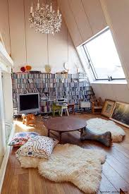 Maybe you would like to learn more about one of these? 12 Desain Ruang Tamu Lesehan Untuk Hunian Minimalis