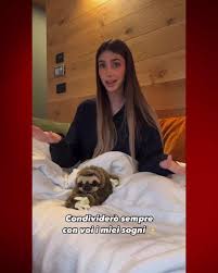 Michelle Comi e la raccolta fondi per rifarsi le tette - YuVideos – Video e  Film Porno Italiani Amatoriali Gratis