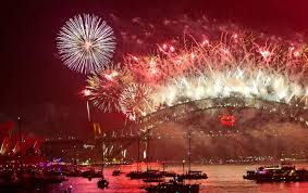 Happy New Year 2019 Fireworks In Dubai Australia London Happy New Year 2019 Happy New Year 2019 Happy New Year Quotes Happy New Year Fireworks