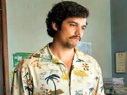 On december 2, 1993, pablo escobar was shot in the head as he attempted to flee across the rooftops of the barrio los olivos in his hometown of medellín, where he had been hiding out. Wagner Moura Aka Pablo Escobar Headed To India