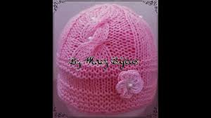 Partendo dal presupposto che tu conosca le basi del lavoro a maglia, questo progetto può essere affrontato senza problemi in un pomeriggio. Cappellino Bimba A Maglia 6 9 Mesi Knit Baby Hat With Cable 6 9 M Youtube