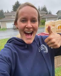 ✏️Valory Canfield🖌 (@valorysart) · Kodiak, AK