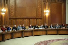 Conducerea consiliului este aleasă de camera deputatilor si prezinta rapoarte anuale in fata aceluiasi for parlamentar. Galeria Foto Dezbatere Pe Tema Pensiilor Militare Comisia Pentru ApÄƒrare Ordine PublicÄƒ Si SiguranÅ£Äƒ NaÅ£ionalÄƒ A Camerei DeputaÅ£ilor 05 Februarie 2016 Debate On Military Pensions Committee On Defense