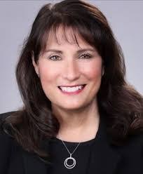 Sarah Bixler's Instagram, Twitter & Facebook