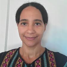 Julia Bunting's Instagram, Twitter & Facebook