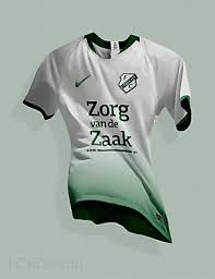 Je traint in je eigen robey tenue als een. Manchester City Uittenue 1920