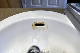 remove rust stains on your porcelain sink