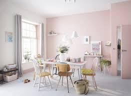 Salon Blanc Beige Naturel Rose Violet Luxens Scandinave Avec Images Deco Salle A Manger Table Salle A Manger Decoration Maison