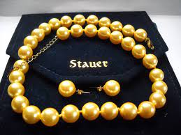 Vintage Stauer Pearl Set Gold Pearls Necklace Earring Set In Etsy In 2021 Necklace Earring Set Pearl Set Gold Pearl Necklace