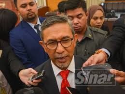 Hari ini telah berlangsungnya sidang dewan rakyat dikendalikan yang dipertua dewan, tan sri mohamad ariff md yusof bermula jam 10 pagi tadi. Tak Sesuai Dedah Nama Ahli Parlimen Ponteng Timbalan Speaker