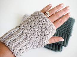If you're looking for an easy way to fight off the chilly weather, these fingerless gloves knitting patterns are exactly what you need. Ravelry Elizabeth Stitch Fingerless Gloves Pattern By Jamey From Dabbles Babbles