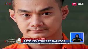 Satuan reserse narkoba polres metro jakarta barat meringkus seorang artis berinisial jj di salah satu perumahan elit kawasan ancol, jakarta utara. Artis As Terjerat Kasus Narkoba Begini Kronologinya