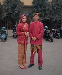 Jan 07, 2021 · baju adat ini cukup mirip dengan kebaya dari jawa tengah dan jawa timur. 21 Ide Sewa Baju Sunda Jawa Barat Sanggar Sunda Dijakarta Baju Tari Alpen Pakaian Tari