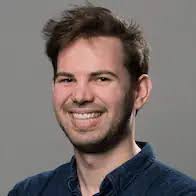 Vic Flick, guitarist who played 007's original theme, dies at 87