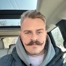 Скоріш оновлюйте додаток Privat24 🔊 Apple Music вже тут! Якщо ще ніколи не  користувалися цим музичним сервісом на iOS, то зараз найкращий час 😏 Ви  отримаєте три місяці акційного користування та 50