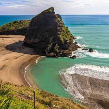 The following are your classic white sand / clear blue water type beaches. When Visiting New Zealand You Are Never Too Far From The Sea The Longest Distance To An Ocean Is About Visit New Zealand New Zealand Beach New Zealand Travel