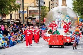 How do russians celebrate christmas? 14 Updated Ways To Celebrate Christmas In Australia In 2021