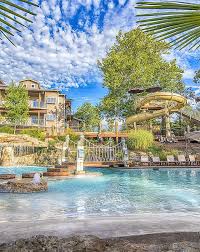 This Exciting Lakefront Resort In Branson Missouri Includes Spacious Nightly Rentals Free Amenities 3 Pools And Lake Hotel Table Rock Lake Branson Resorts