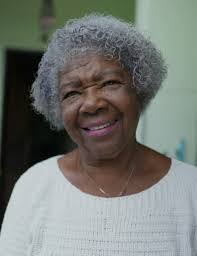 Kristen Haynes's Instagram, Twitter & Facebook