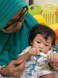Cara mengatasi batuk dan pilek pada bayi memang mudah. Mengatasi Napas Grok Grok Pada Bayi Dengan Transpulmin Bb