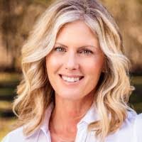 Angela Howell's Instagram, Twitter & Facebook