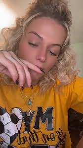 Jillian Eddy's Instagram, Twitter & Facebook