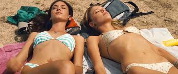 Amber Heard, Odette Annable - And Soon the Darkness - Celebs Roulette Tube