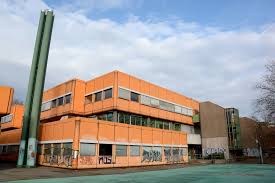 Aus Fur Lange Geplantes Kiezzentrum Mitte Will Marodes Diesterweg Gymnasium Fur Schulneubau Abreissen Gesundbrunnen