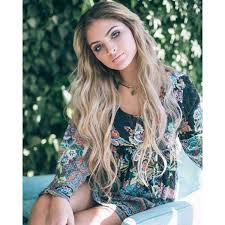 Huda beauty false eyeslashes huda beauty electric obsession eyeshadow palet. Carrington On Instagram Shy Carrington Long Hair Styles Hair Styles