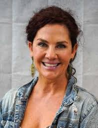 Lisa Ulrich's Instagram, Twitter & Facebook