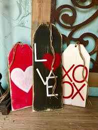 Wooden Tags Reversible Valentines St Pat S Tags Diy Valentines Decorations Diy Valentine S Day Decorations Valentine Wood Crafts