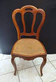 It is in its juice the cannage and the chair are in very good condition. 6 Chaises Cannees Louis Philippe Riconti Bernard Antiquites Proantic Chaise Cannee Chaise