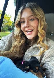 Abby Tipton's Instagram, Twitter & Facebook