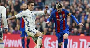 Seulement dans sa première saison, il n'a pas une base de joueurs, comme il avait seize ans. Messi Ronaldo Qui Est Le Meilleur Buteur De La Decennie