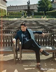 Lee Seo Jin Traveled To Prague For His Interview And Photo Shoot With The October Version Of Marie Claire Check It Out Source Jin Prague Travel Korean Actors